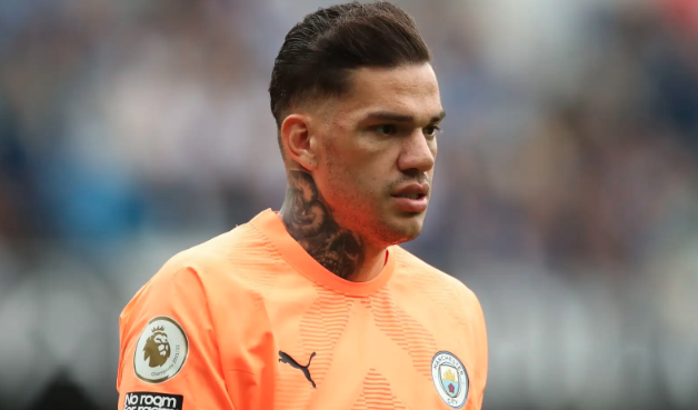 Ederson: Kiper Serba Bisa