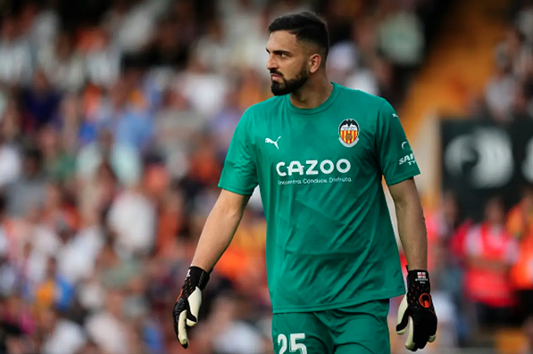 Giorgi Mamardashvili: Kiper Muda Penerus Alisson di Liverpool