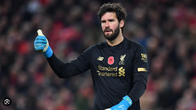  Pulih dari Cedera Alisson Becker Kembali Bela Liverpool 